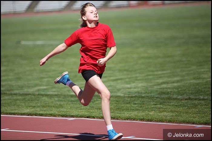 lekkoatletyczne-zmagania-przy-zotniczej-foto-52252