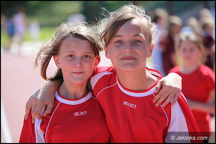lekkoatletyczne-zmagania-przy-zotniczej-foto-52252