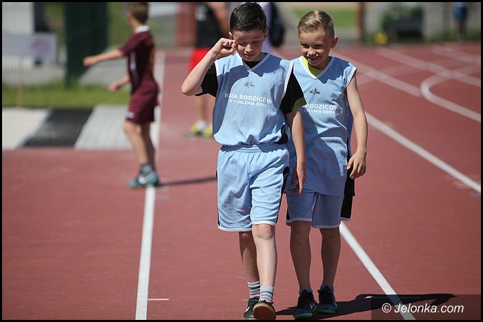 lekkoatletyczne-zmagania-przy-zotniczej-foto-52252