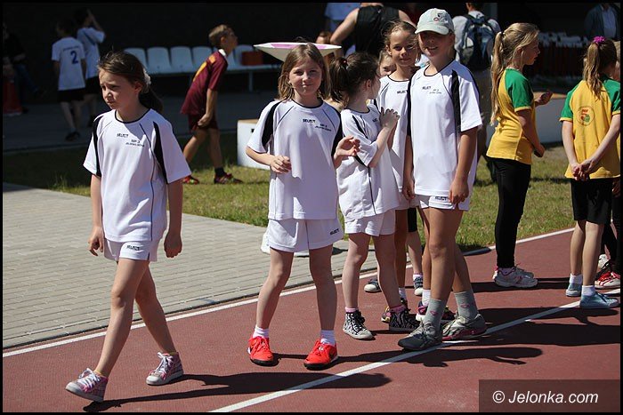 lekkoatletyczne-zmagania-przy-zotniczej-foto-52252