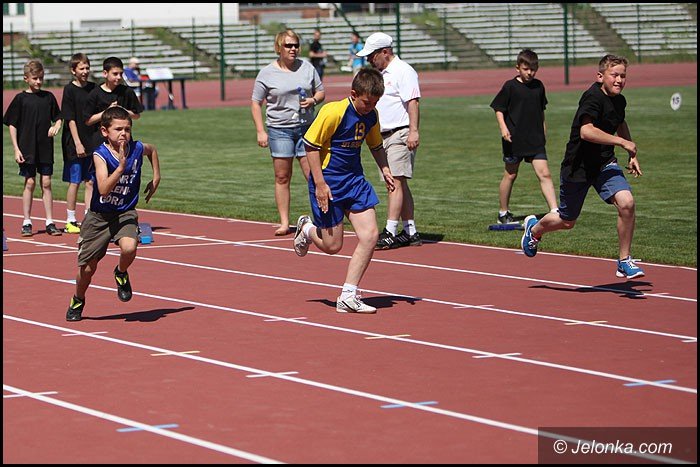 lekkoatletyczne-zmagania-przy-zotniczej-foto-52252