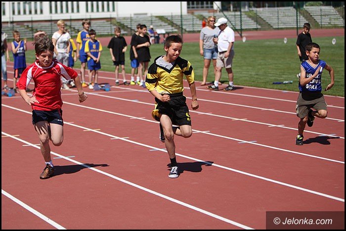 lekkoatletyczne-zmagania-przy-zotniczej-foto-52252
