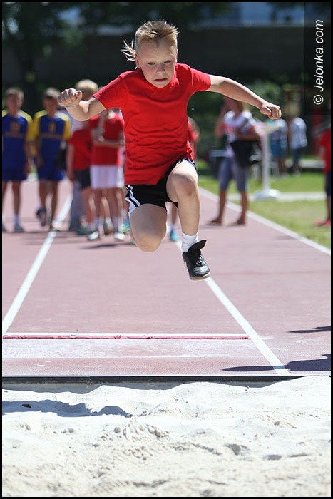 lekkoatletyczne-zmagania-przy-zotniczej-foto-52252