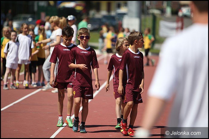 lekkoatletyczne-zmagania-przy-zotniczej-foto-52252