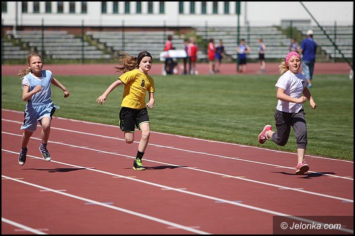 lekkoatletyczne-zmagania-przy-zotniczej-foto-52252