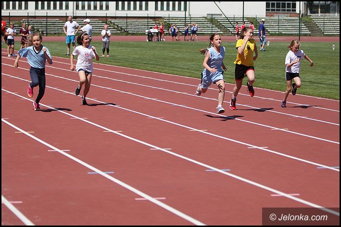 lekkoatletyczne-zmagania-przy-zotniczej-foto-52252