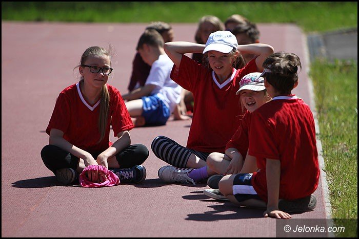 lekkoatletyczne-zmagania-przy-zotniczej-foto-52252