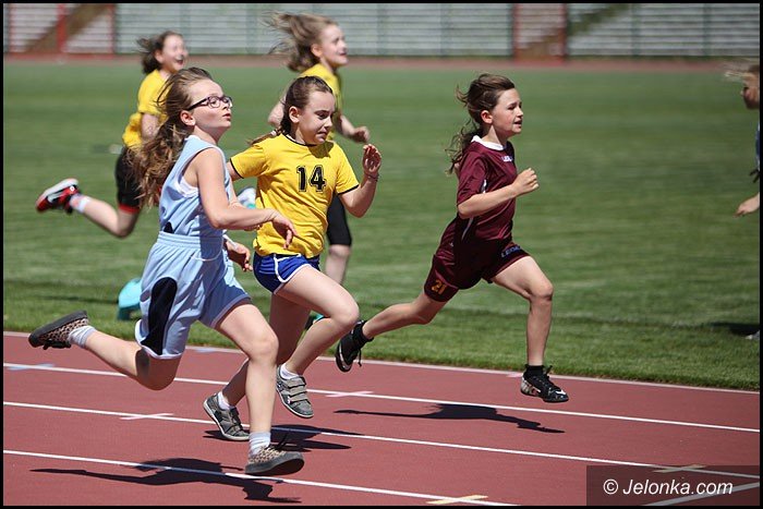 lekkoatletyczne-zmagania-przy-zotniczej-foto-52252
