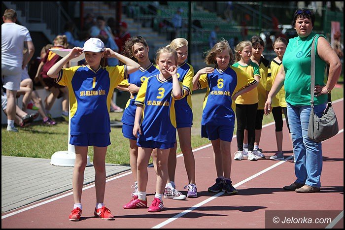 lekkoatletyczne-zmagania-przy-zotniczej-foto-52252