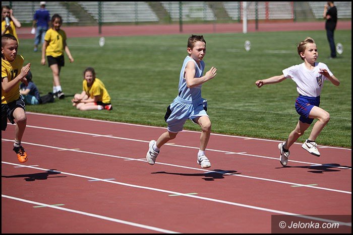 lekkoatletyczne-zmagania-przy-zotniczej-foto-52252