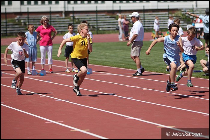 lekkoatletyczne-zmagania-przy-zotniczej-foto-52252