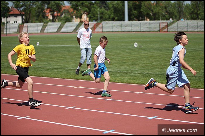 lekkoatletyczne-zmagania-przy-zotniczej-foto-52252