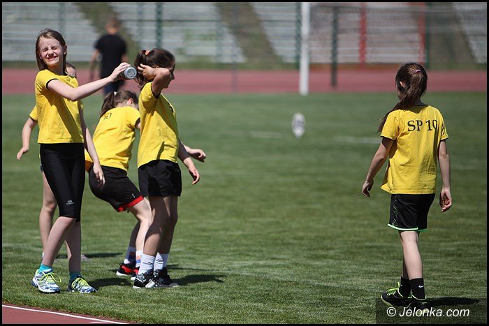 lekkoatletyczne-zmagania-przy-zotniczej-foto-52252