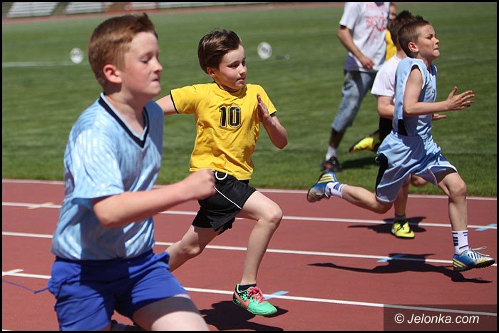 lekkoatletyczne-zmagania-przy-zotniczej-foto-52252