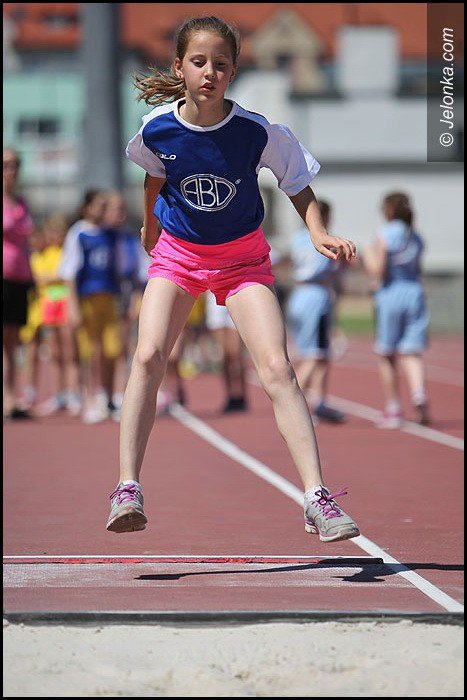 lekkoatletyczne-zmagania-przy-zotniczej-foto-52252