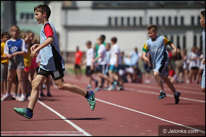 lekkoatletyczne-zmagania-przy-zotniczej-foto-52252