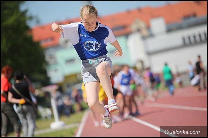 lekkoatletyczne-zmagania-przy-zotniczej-foto-52252