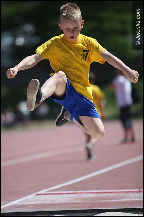 lekkoatletyczne-zmagania-przy-zotniczej-foto-52252