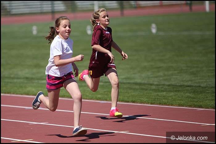 lekkoatletyczne-zmagania-przy-zotniczej-foto-52252