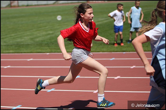 lekkoatletyczne-zmagania-przy-zotniczej-foto-52252