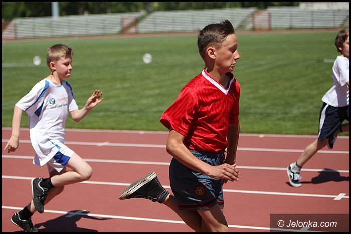 lekkoatletyczne-zmagania-przy-zotniczej-foto-52252
