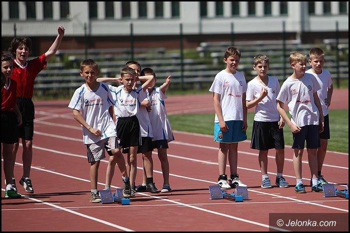 lekkoatletyczne-zmagania-przy-zotniczej-foto-52252