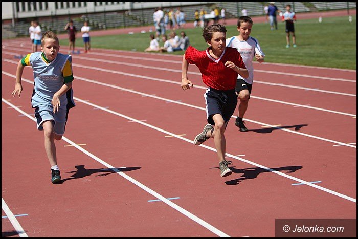 lekkoatletyczne-zmagania-przy-zotniczej-foto-52252