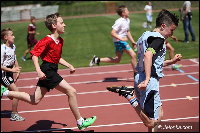 lekkoatletyczne-zmagania-przy-zotniczej-foto-52252