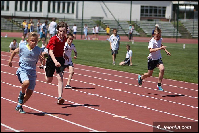 lekkoatletyczne-zmagania-przy-zotniczej-foto-52252