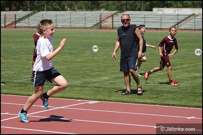 lekkoatletyczne-zmagania-przy-zotniczej-foto-52252