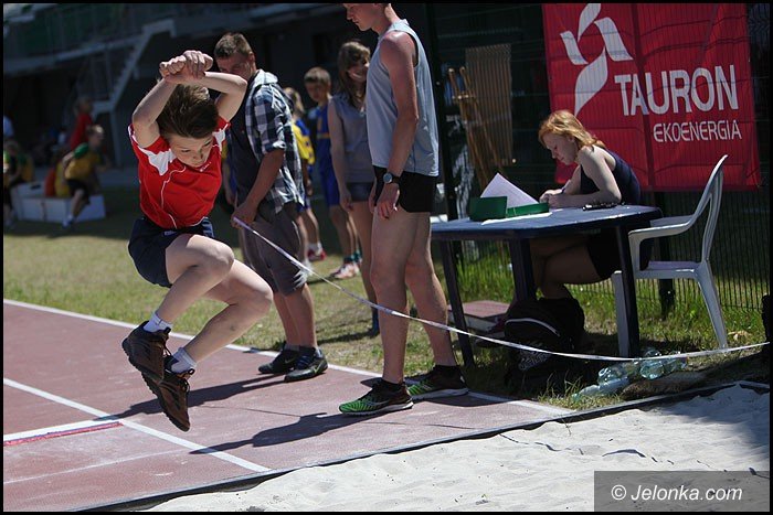 lekkoatletyczne-zmagania-przy-zotniczej-foto-52252