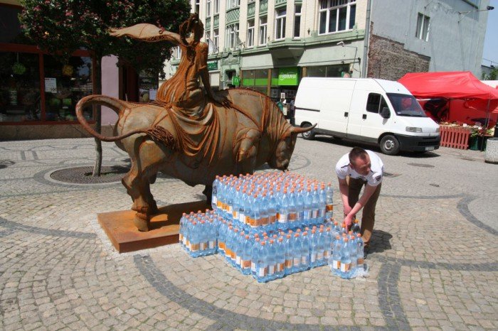 wyborcza-darmowa-woda-od-lidera-europy-plus-foto-52270