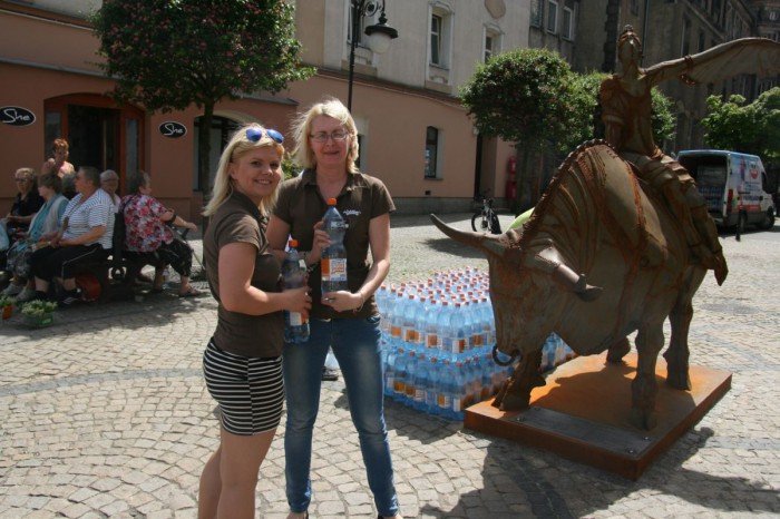 wyborcza-darmowa-woda-od-lidera-europy-plus-foto-52270
