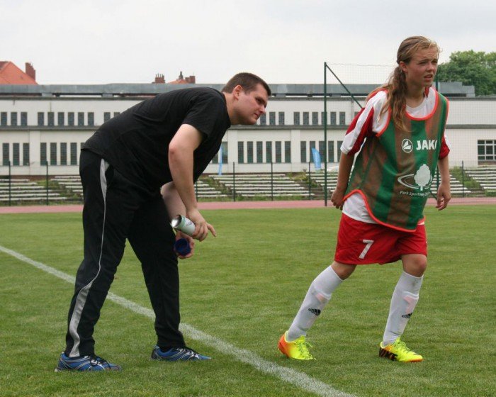 cztery-gole-smagur-w-debiucie-przy-zotniczej-foto-52286