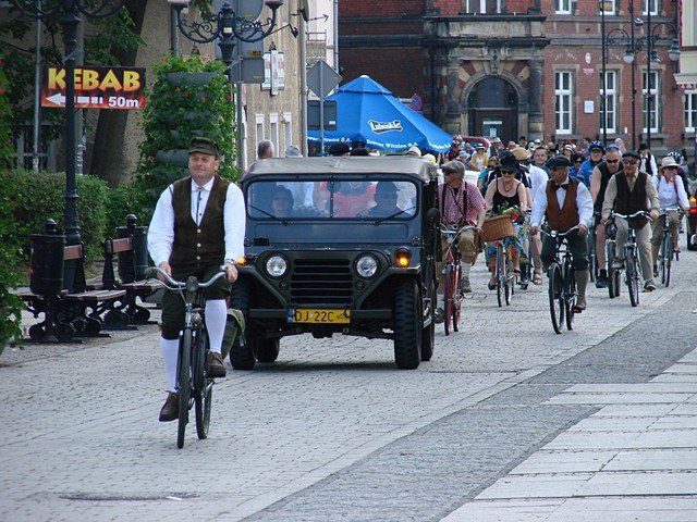 rowerowa-parada-retro-za-nami-foto-52320