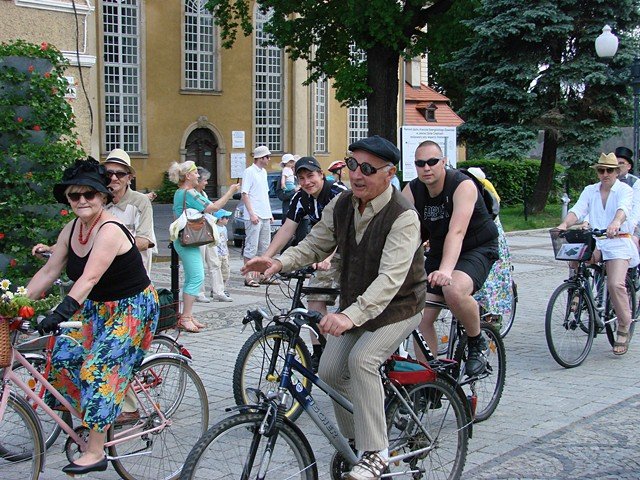 rowerowa-parada-retro-za-nami-foto-52320