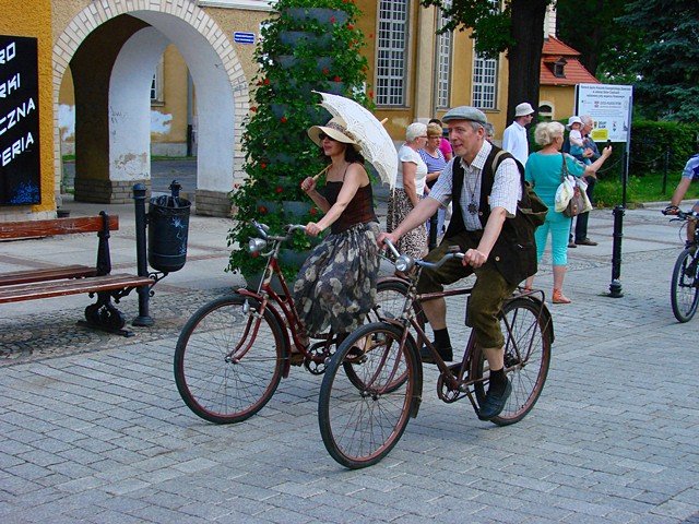 rowerowa-parada-retro-za-nami-foto-52320