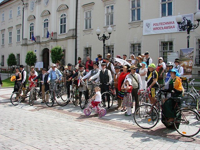 rowerowa-parada-retro-za-nami-foto-52320