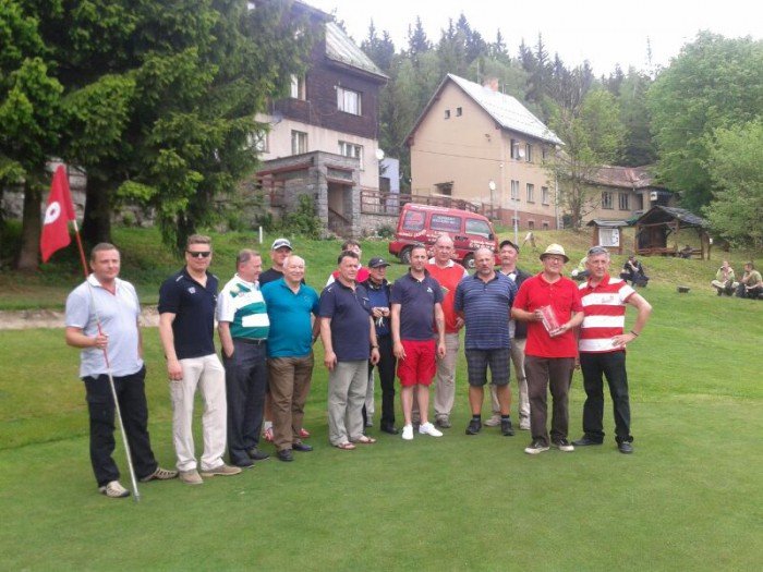 golfisci-powalczyli-w-harrachovie-foto-52342