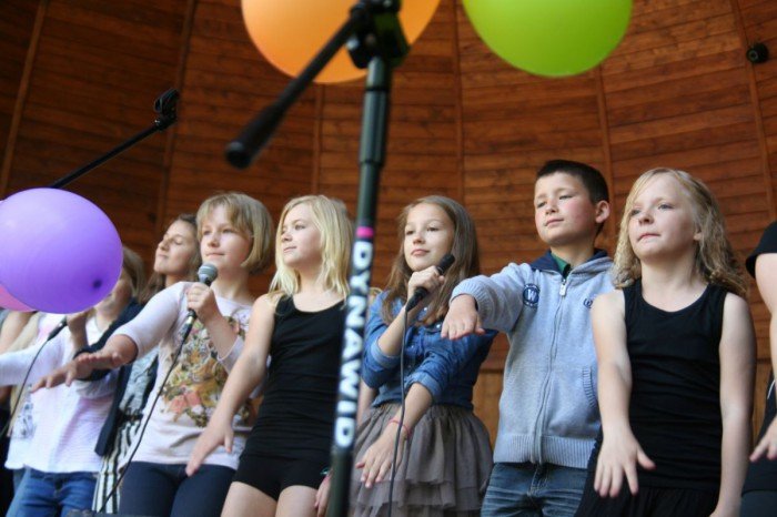 wspaniae-swieto-dzieci-w-parku-zdrojowym-foto-52387