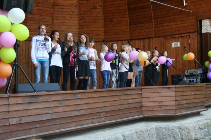 wspaniae-swieto-dzieci-w-parku-zdrojowym-foto-52387