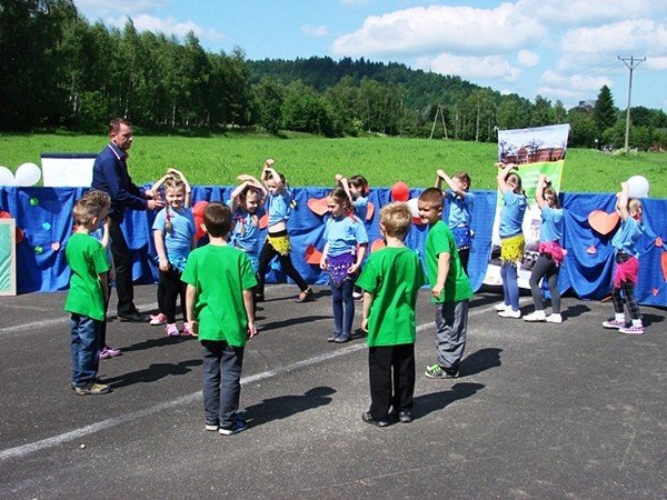 swietna-zabawa-na-pikniku-rodzinnym-w-sobieszowie-foto-52419