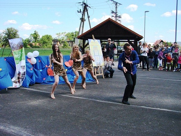 swietna-zabawa-na-pikniku-rodzinnym-w-sobieszowie-foto-52419
