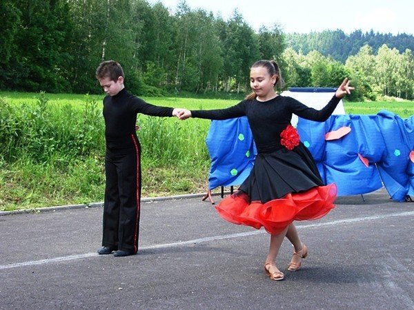 swietna-zabawa-na-pikniku-rodzinnym-w-sobieszowie-foto-52419