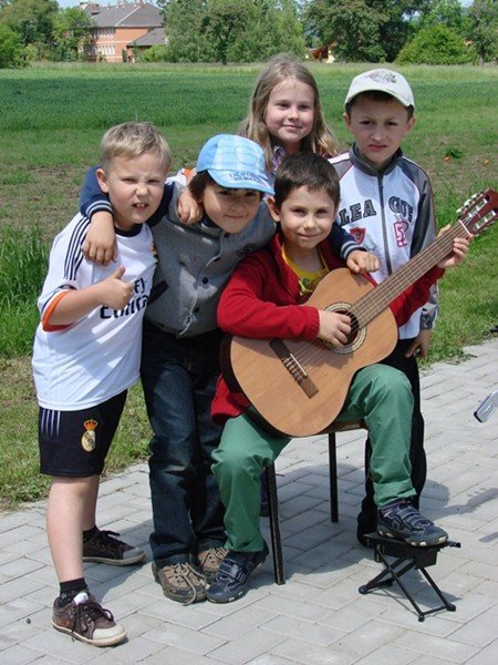 swietna-zabawa-na-pikniku-rodzinnym-w-sobieszowie-foto-52419