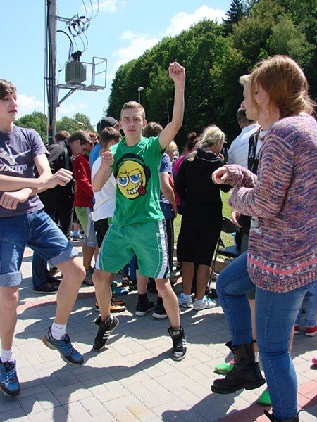 swietna-zabawa-na-pikniku-rodzinnym-w-sobieszowie-foto-52419