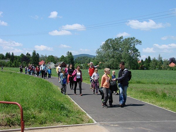 swietna-zabawa-na-pikniku-rodzinnym-w-sobieszowie-foto-52419