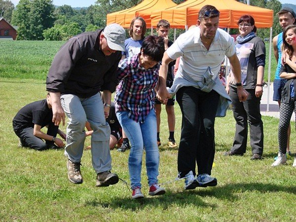 swietna-zabawa-na-pikniku-rodzinnym-w-sobieszowie-foto-52419