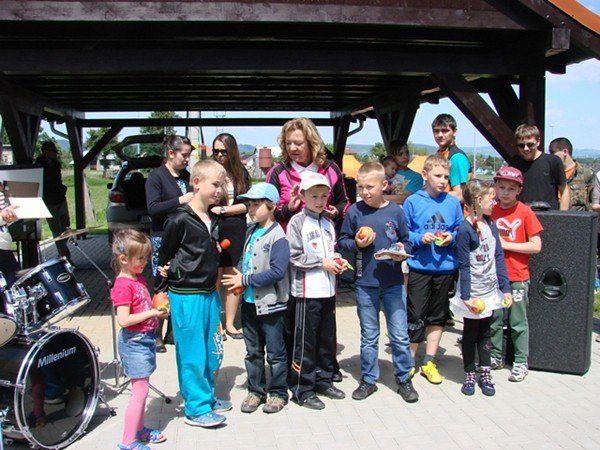 swietna-zabawa-na-pikniku-rodzinnym-w-sobieszowie-foto-52419