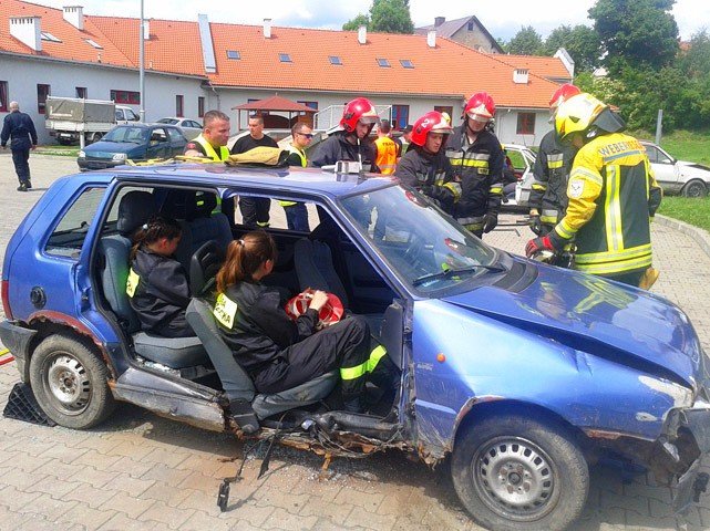 po-manewrach-ratowniczych-strazy-pozarnej-foto-52477